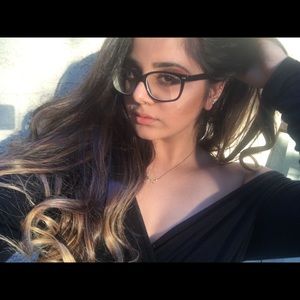 Meet your posher, Simran (: